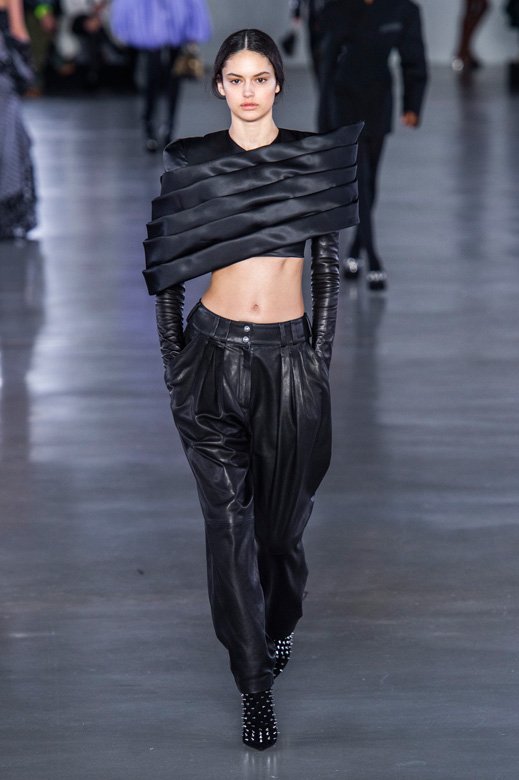 علامة<span dir=LTR>Sarah&rsquo;s</span><span dir=LTR>&nbsp;Bag&nbsp;</span>&nbsp;من&nbsp;<strong>سارة بيضون</strong><br />
<em>الحقيبة متوفّرة لدى&nbsp;</em><em><span dir=LTR>sarahsbag.com</span></em><br />
&nbsp;