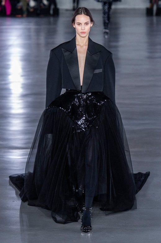 لالاكوين من&nbsp;<strong>سالي سري الدين</strong><br />
<em>الحقيبة متوفّرة لدى&nbsp;</em><em><span dir=LTR>lalaqueen.com</span></em><br />
&nbsp;