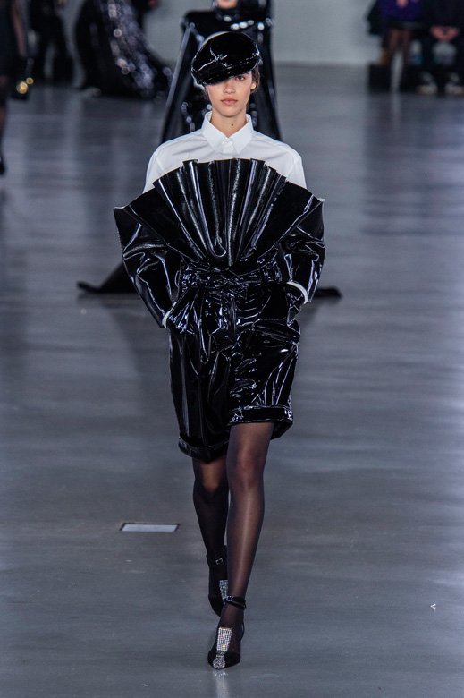 علامة صوفيا العصفور من&nbsp;<strong>صوفيا العصفور</strong><br />
<em>حقيبة متوفّرة لدى&nbsp;</em><em><span dir=LTR>sofiaalasfoor.com</span></em><br />
&nbsp;