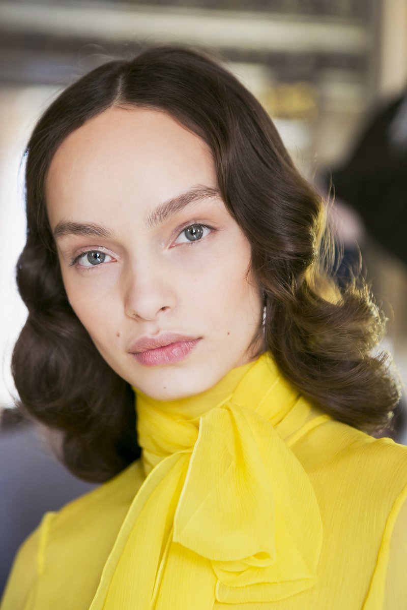 Easy Holiday Hair 
