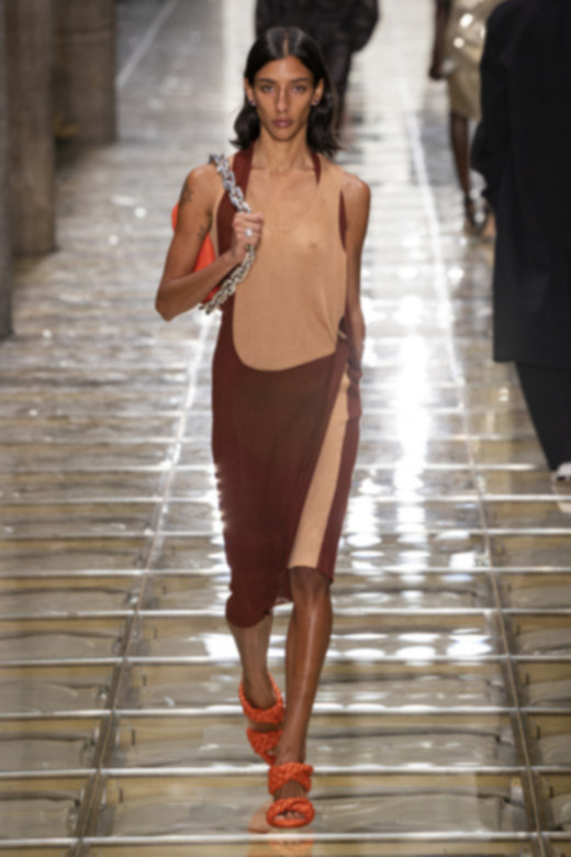 ديور<br />
&nbsp;