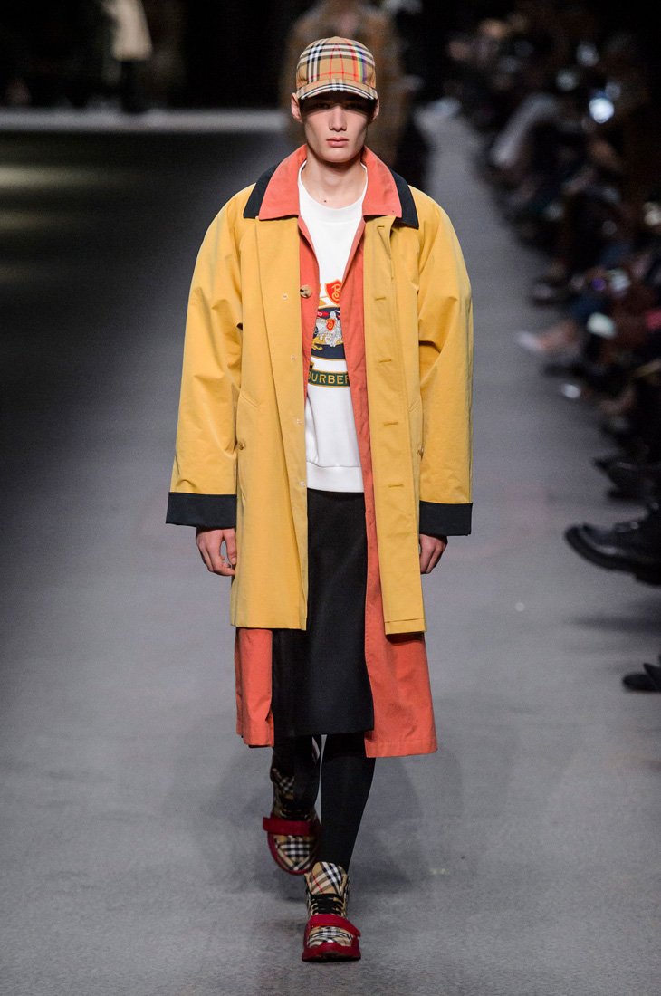 Burberry Fall Winter 2018 2019 Ready to Wear Azyaamode