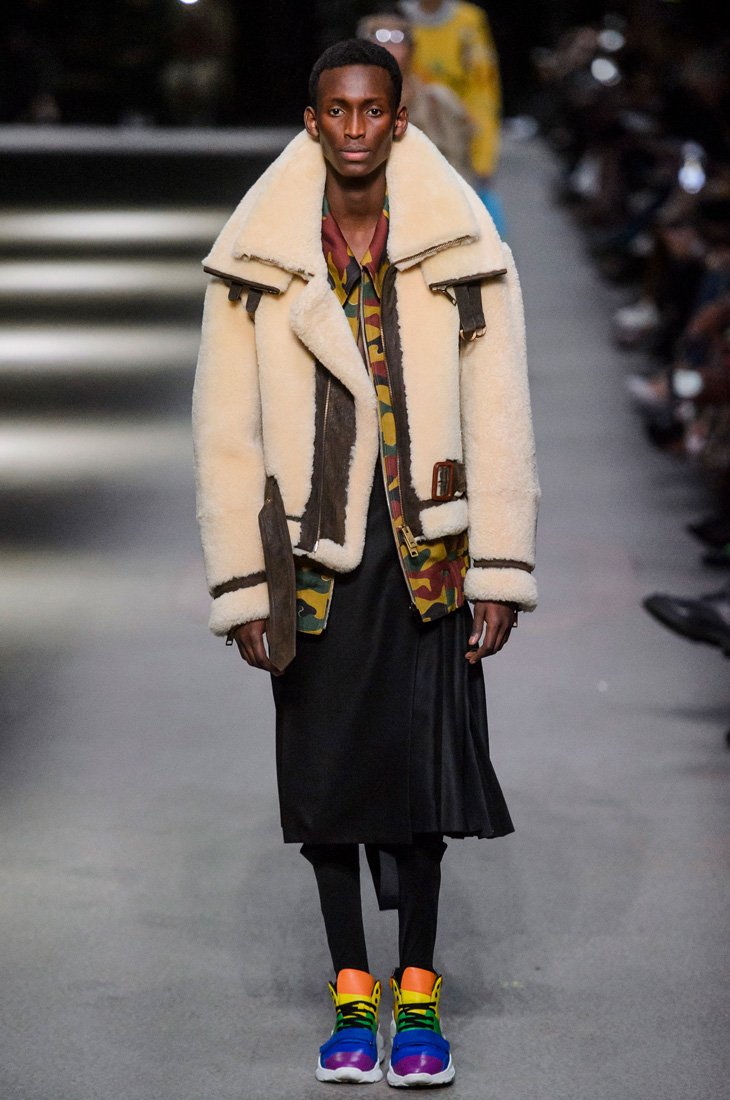 Burberry Fall Winter 2018 2019 Ready to Wear Azyaamode