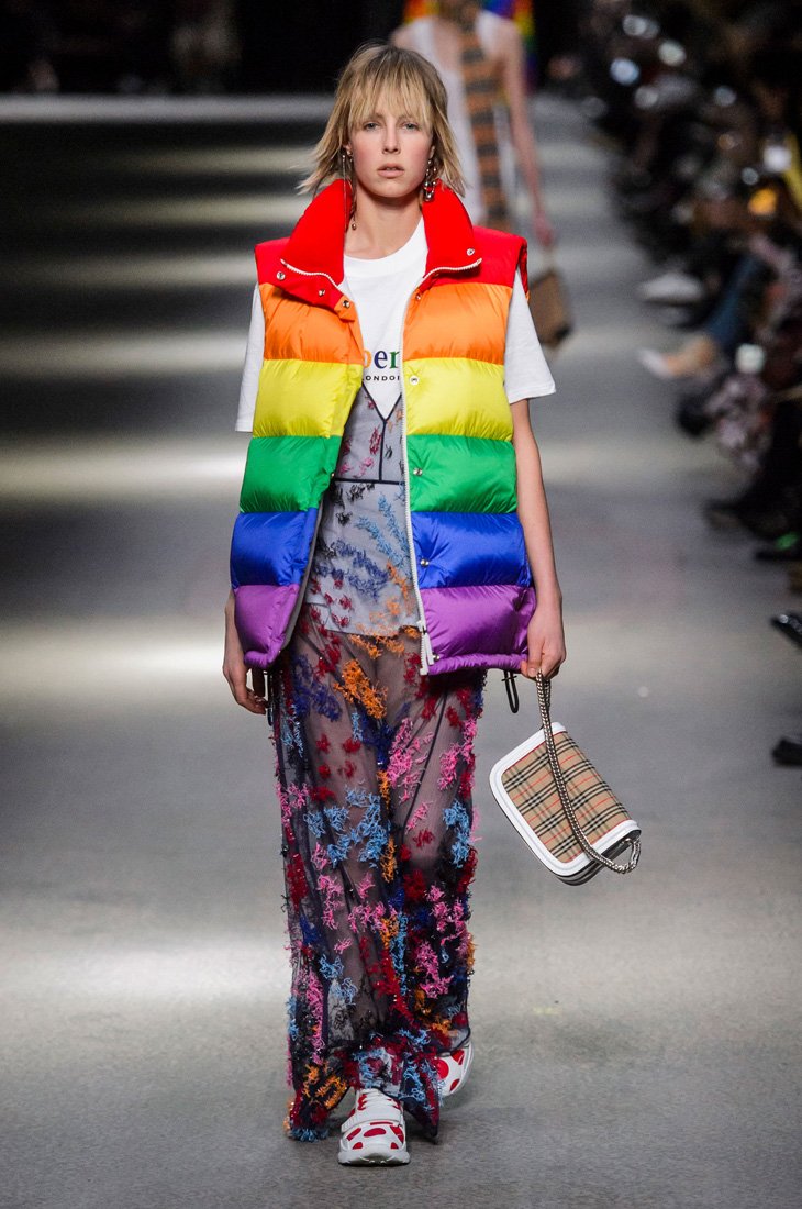 Burberry Fall Winter 2018 2019 Ready to Wear Azyaamode
