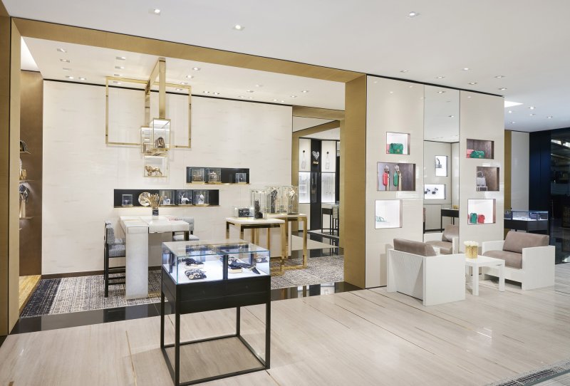 فابيرجيه، أقراط Oeuf Tsarskoye Empereur Selo Irise<br />
&nbsp;