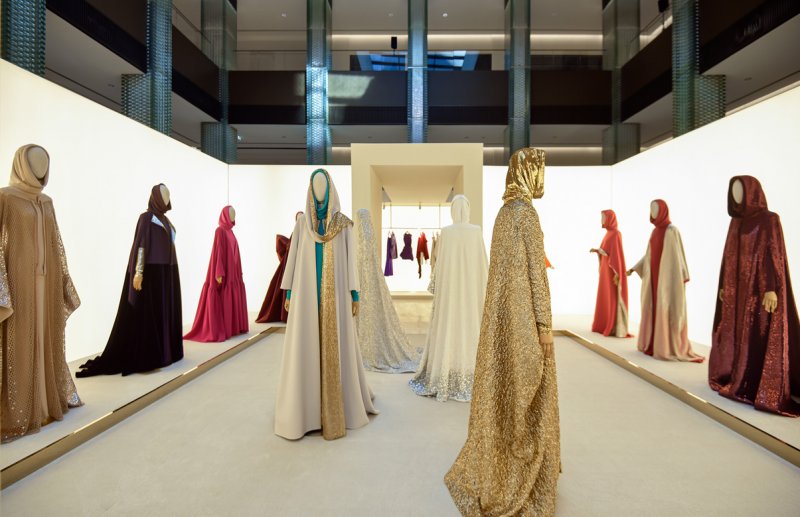 Showstopping Valentino Haute Couture Abayas for You to Adore
