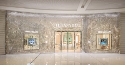 The First Tiffany &amp; Co. Blue Box Caf&eacute; in the Middle East
