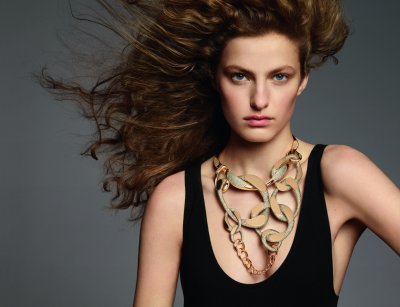 Herm&egrave;s&rsquo; Chains Express Freedom
