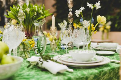 Lily of The Valley Flowers Bloom on Dior&rsquo;s Table
