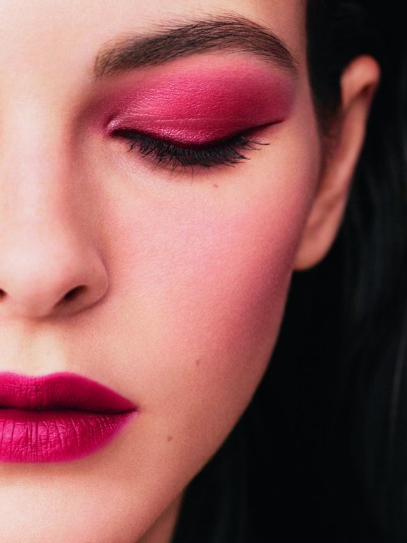 إليك مجموعة مكياج Candeur et Expérience: Acte II من شانيل CHANEL 
