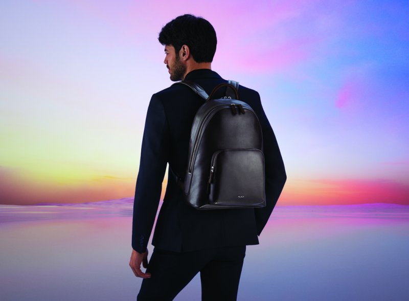 TUMI Launches Its Spring 2021 Collection Through Its New Virtual Store
