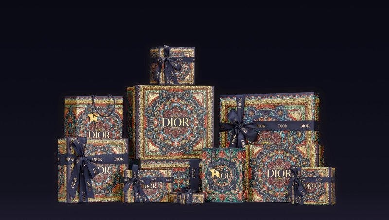 Magical Festive Boxes from the Charming House
