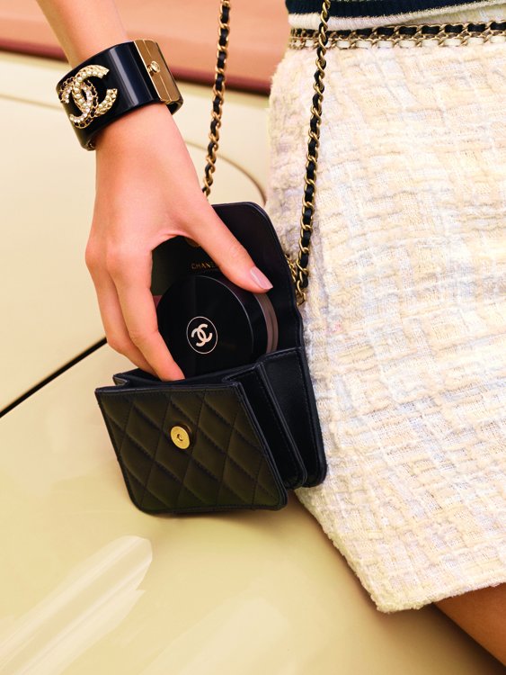 CHANEL Summer Beauties To-Go
