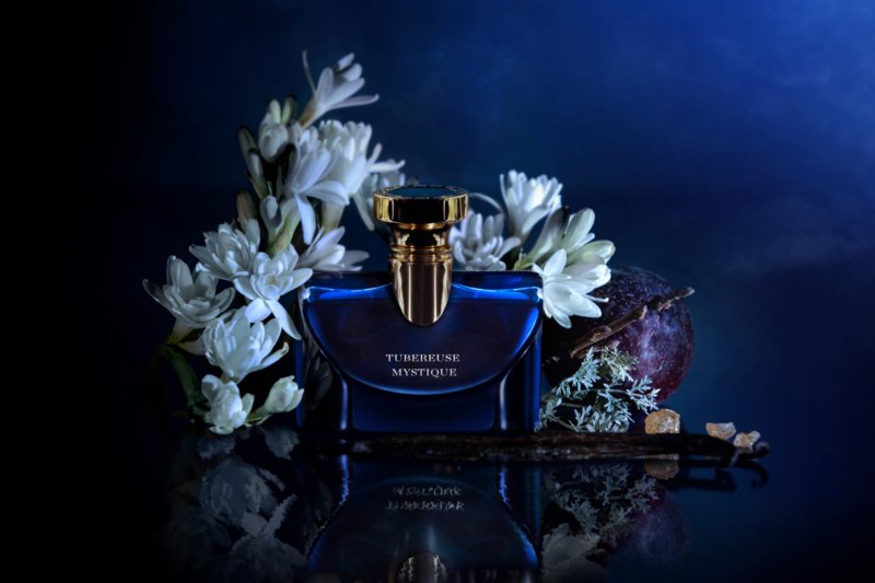 Indulge in the Fresh Velvety Opulence of Tuberose
