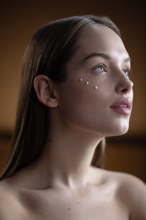 Turn Back the Clock Overnight with These 5 Skincare Marvels
