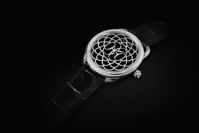 Hermès Tells Time with New Arceau H Déco
