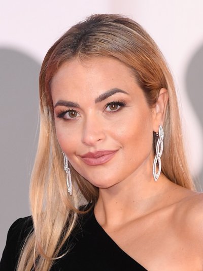 Red Carpet Beauty&nbsp;&agrave; la&nbsp;Armani at Venice Film Festival
