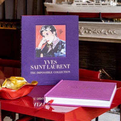 ​5 Books to Start off a Luxurious Library
