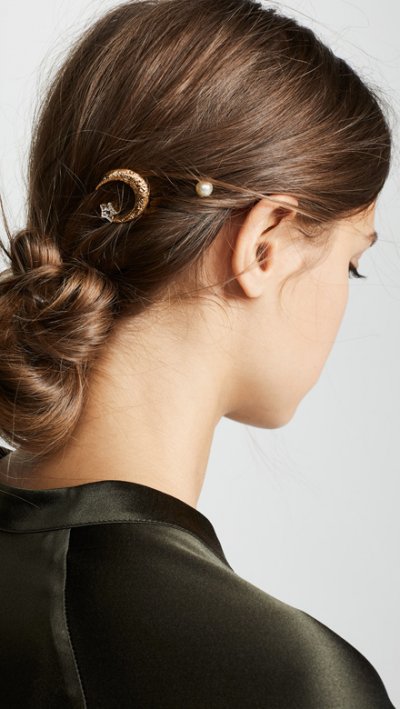 5 Ways to Master the Bobby Pins Trend
