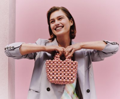فانينا تطلق كبسولة من الحقائب المعاد تدويرها على The Outnet
