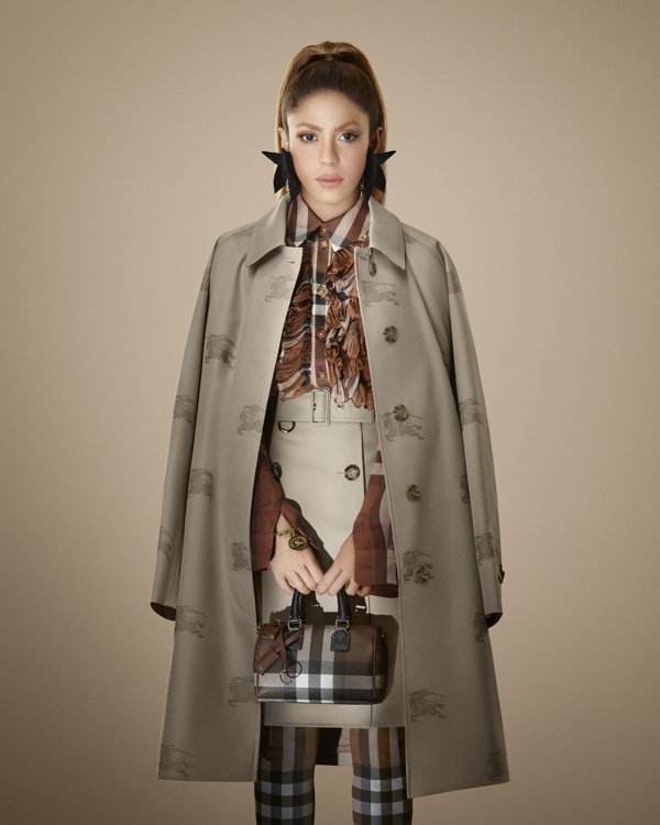 When Burberry Celebrates the Festive Season…
