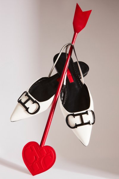 Love Is Better Expressed with Accessories&hellip;
