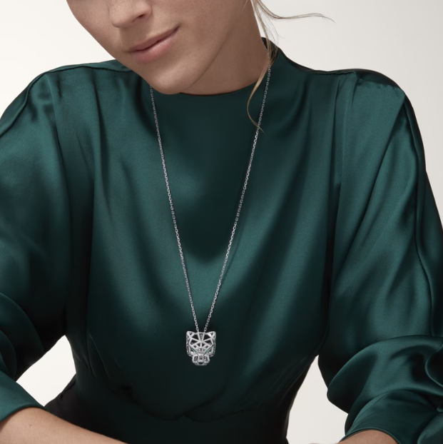 Style Your Summer Outfits with a Long Necklace 
