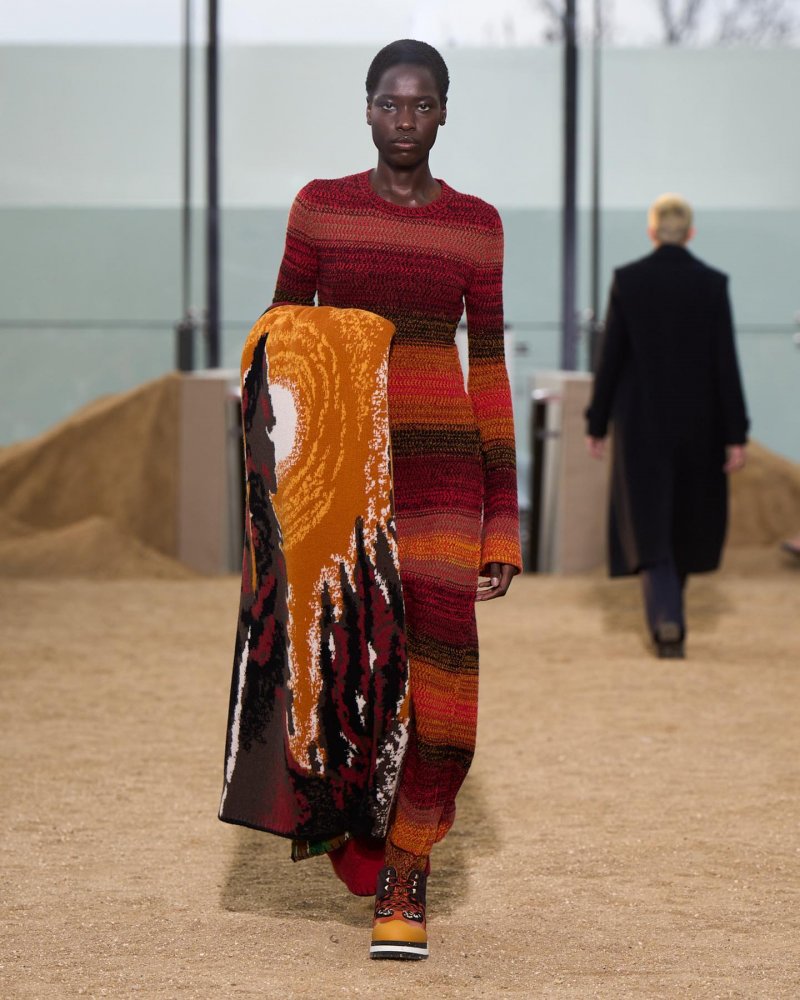 Style Your Knit Dress in 5 Ways
