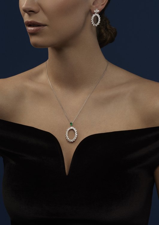 Add Sparkle to Your Festive Season with These Jewels
