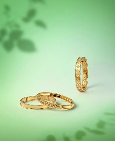 Your Everyday Picks from Van Cleef &amp; Arpels&rsquo; Perl&eacute;e Collection
