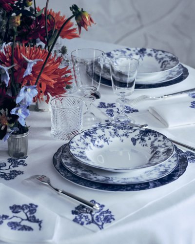 Blue Reigns Supreme in Dior Maison&rsquo;s New Toile de Jouy Collection
