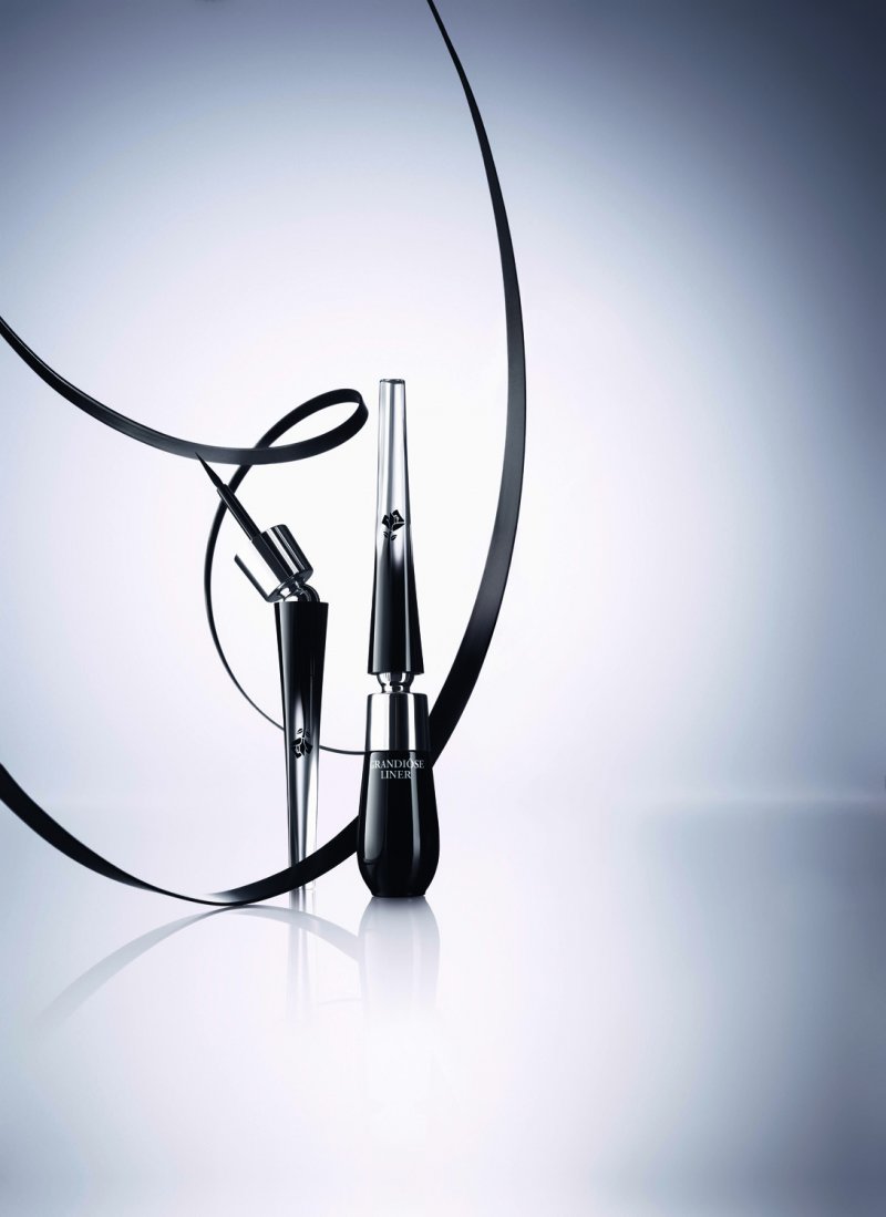 Make Eyeliner Your Signature with Grandiôse by Lancôme
