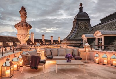 Caf&eacute; Royal, the Most Fashionable Hotel in London
