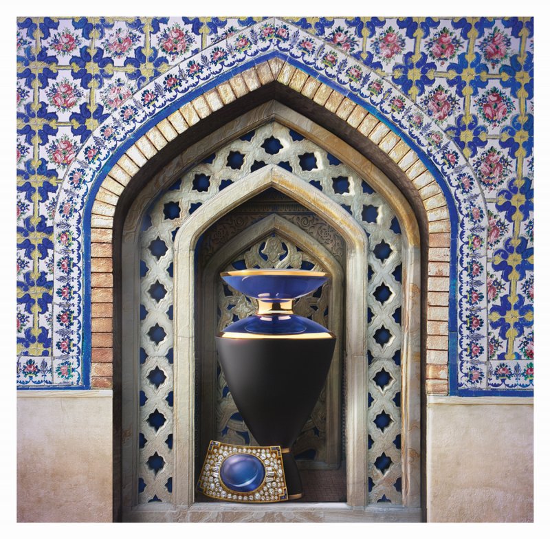 Oud Fragrances Bursting with Femininity
