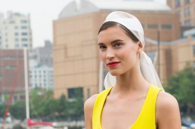 Let&rsquo;s Welcome Bandanas and Headbands Back!
