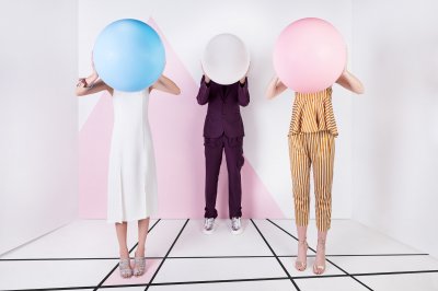 عالمٌ خياليّ ربيعيّ