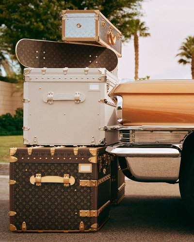Travel and Tourism in a Story
