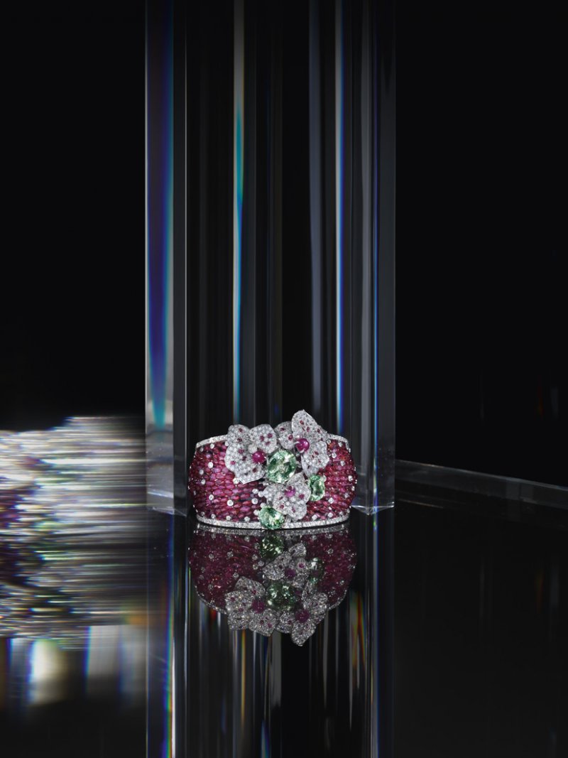 It Takes a High Jewelry Bracelet to Shine
