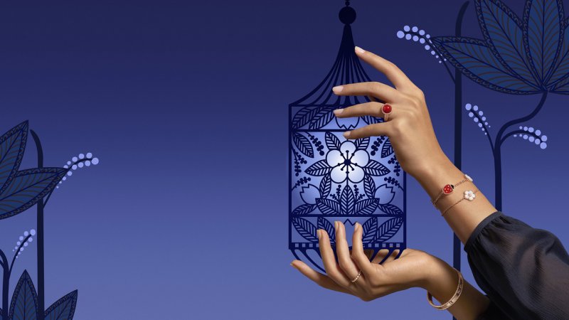Van Cleef & Arpels Spreads Joy and Harmony for Ramadan
