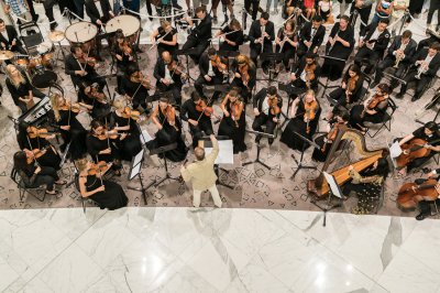 Symphony Collaborates with Coca-Cola
