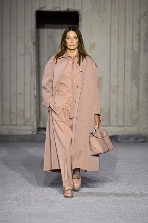 Tod’s Spring-Summer 2023 Ready-to-Wear
