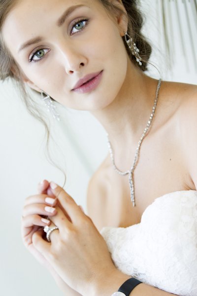 هوسي بالمجوهرات &ndash; خواتم الخطوبة وأشكال الأصابع
