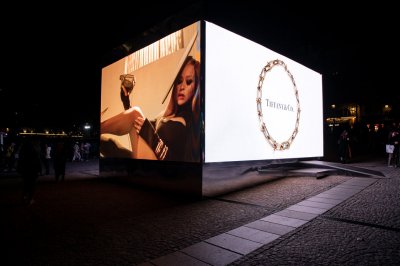 The Tiffany Blue Hue in Paris&rsquo; Nuit Blanche Festival
