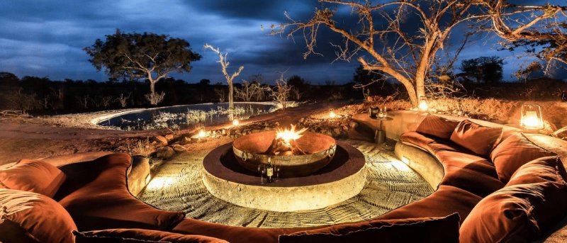 A Getaway to an Out-of-This-World Hotel
