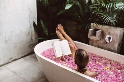 The Bath of Dreams
