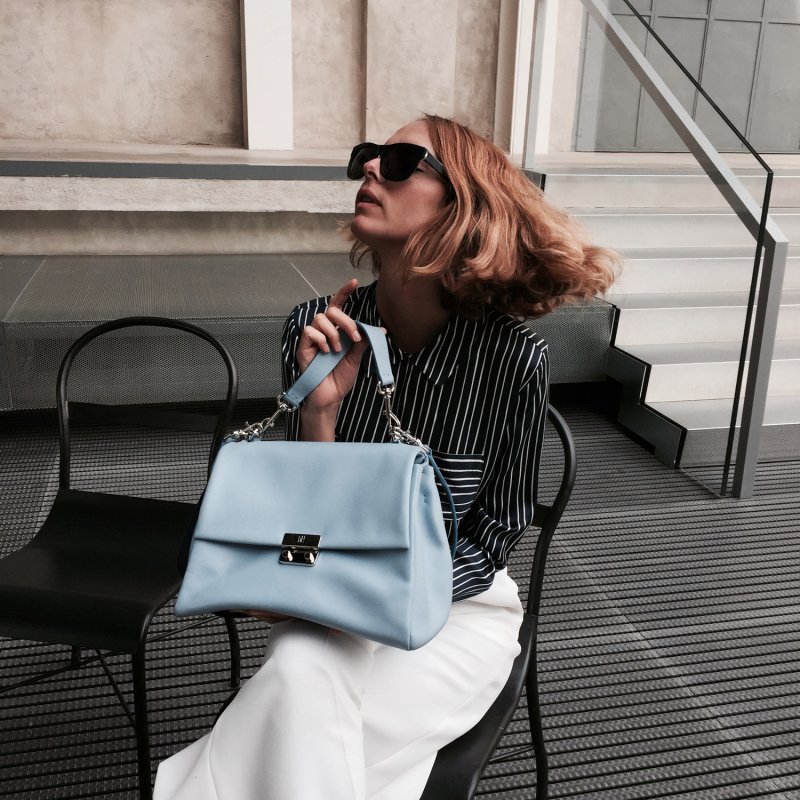 Carolina herrera baret bag discount