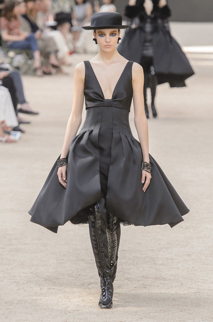 <strong>ديور،</strong> سوار My Dior<br />
&nbsp;