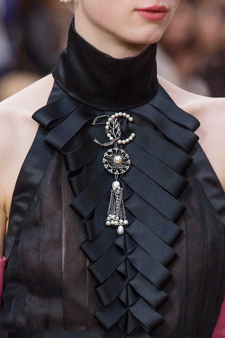 Just In &ndash; Statement Brooches
