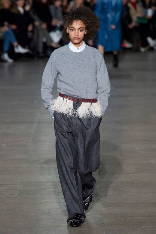 حذاء راقصات الباليه&nbsp;<span dir=LTR>Dior &amp; Moi</span>&nbsp;المزوّد بحزام خلفي<br />
&nbsp;