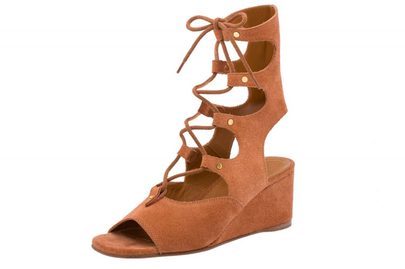 Level Shoe District, Your Shoe-away guide